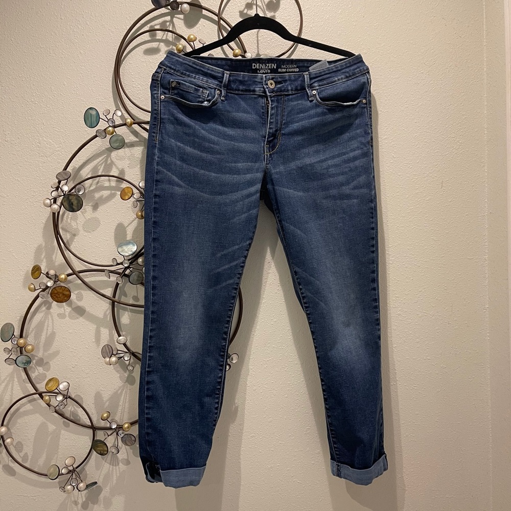 DENIZEN from Levi’s Modern slim cuffed Jeans